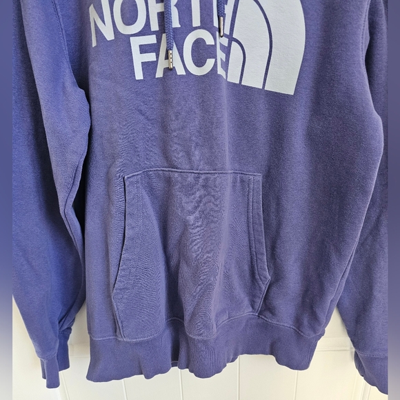 THE NORTH FACE Mens Purplish Hooded Pullover, Sweatshirt - Picture 3 of 5